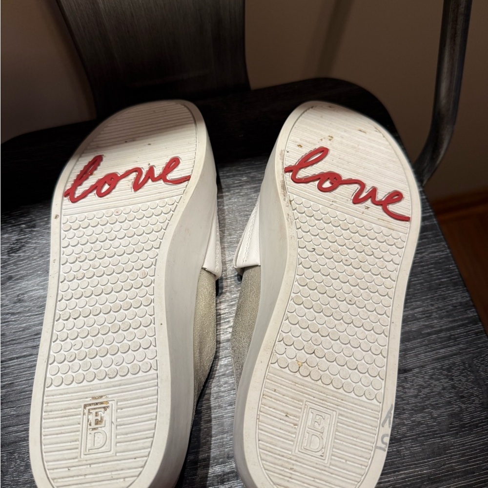 ED Ellen Degeneres Garstin Silver/White Slip On Loafer Sneakers Size 6 - Picture 14 of 15